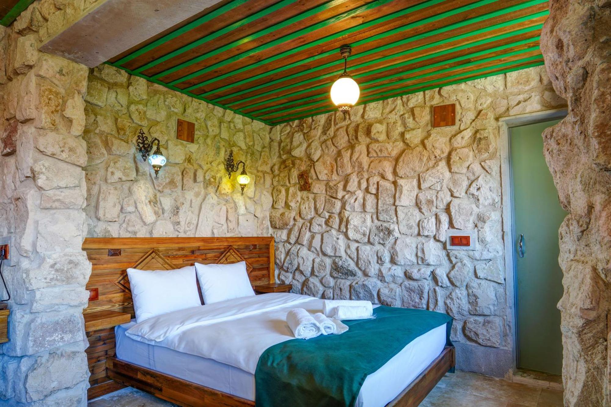 Nissa Cave Hotel Goreme Exterior photo