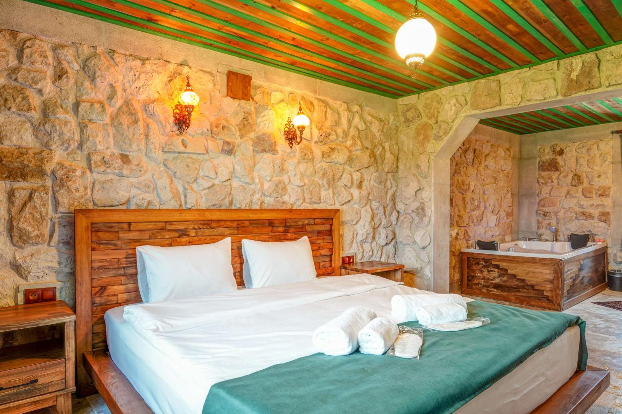 Nissa Cave Hotel Goreme Exterior photo